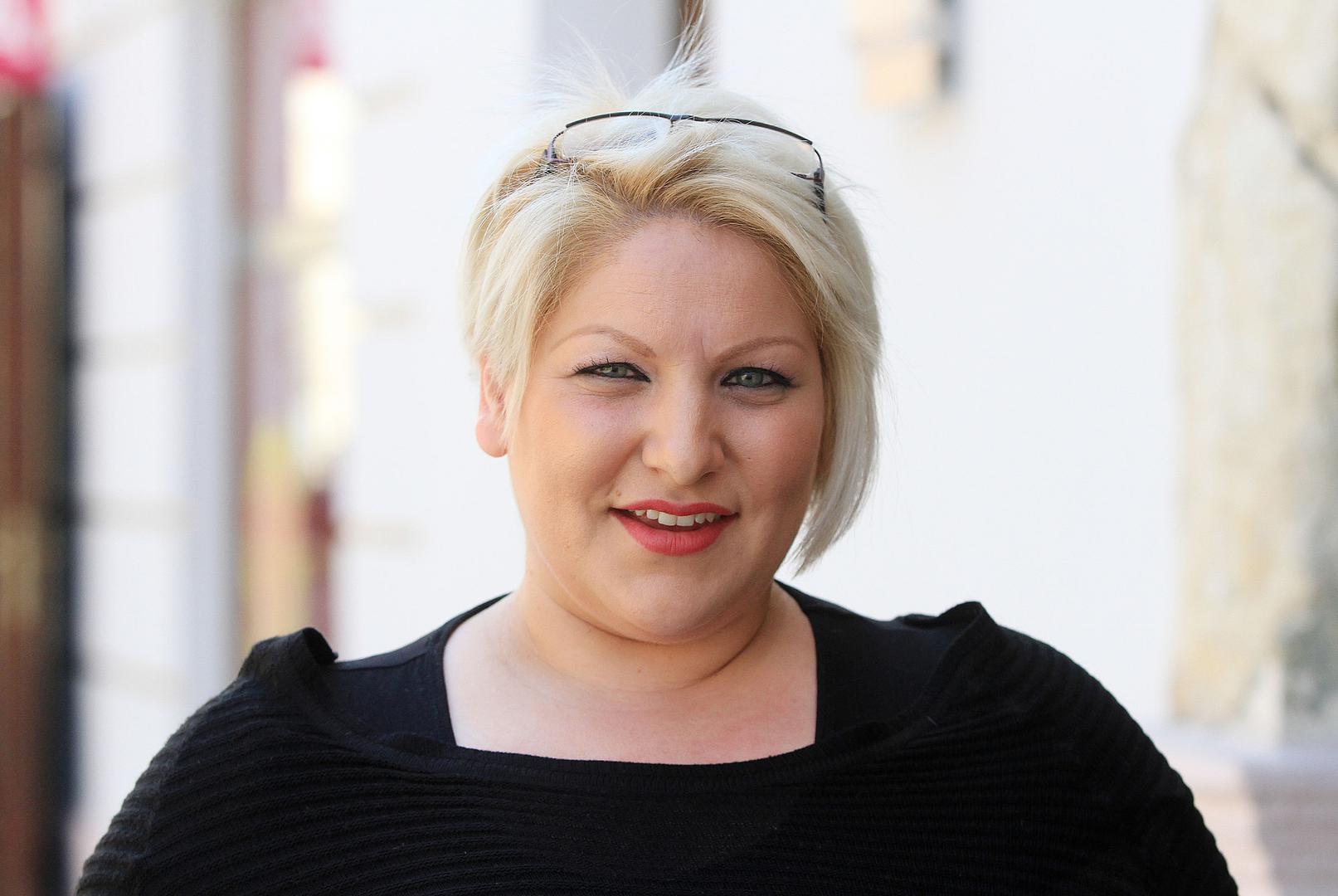 Put njezine promjene, tijekom kojeg je izgubila 65 kilograma, počeo je kada je shvatila da joj zdravlje treba biti prioritet. Kako je izjavila jednom, htjela je biti uzor svojoj djeci i pokazati im da se trud i posvećenost isplate.