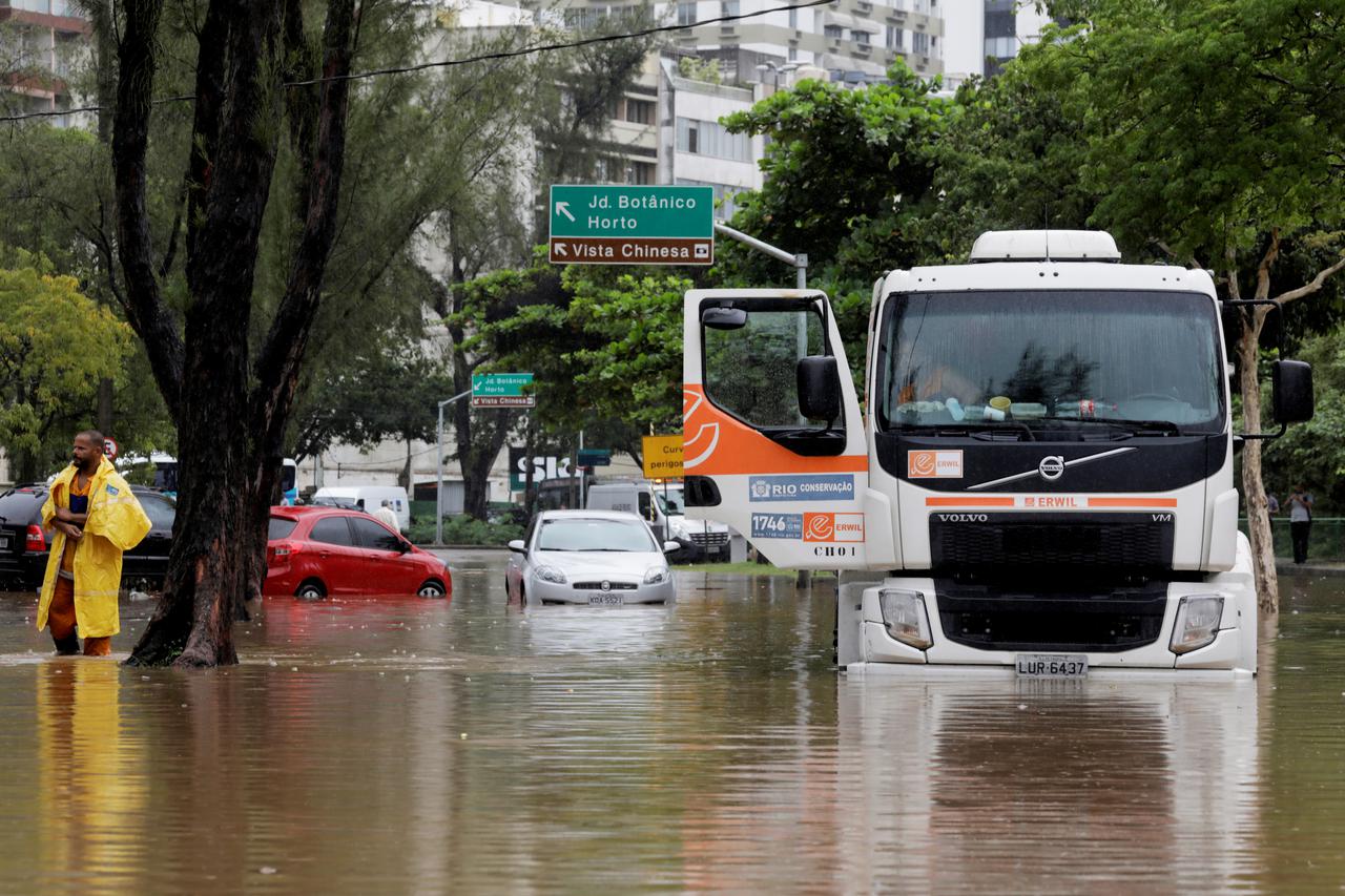 Desetero mrtvih u Riju zbog obilnih kiša