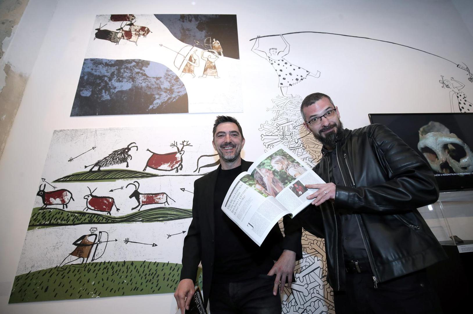 14.04.2022., Zagreb - Pod Zidom 12, galerija Cloverfeild. Otvaranje izlozbe Neandretalci. Zamjenik glavnog urednika Vecernjeg lista Mislav Simatovic zavrsnim je govorom sluzbeno proglasio izlozbu otvorenom. Mislav Simatovic i Marin Penavic. Photo: Sanjin Strukic/PIXSELL