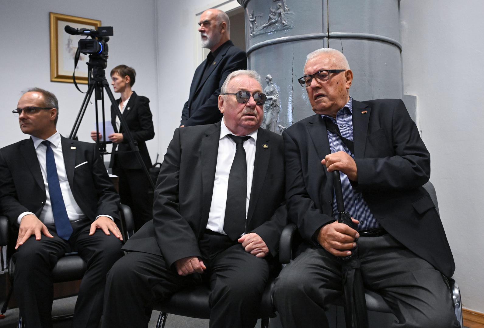 Dodao je kako Roso nije bio ni prvi ni zadnji "koji je bio na određen način i neopravdano marginaliziran i potisnut u anonimnost", a za kojeg bi javnost, posebno mlađi, morali dobro znati.