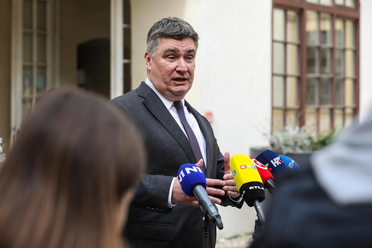 Zagreb: Milanović se obratio medijima nakon obilaska izložbe o Dori Pejačević