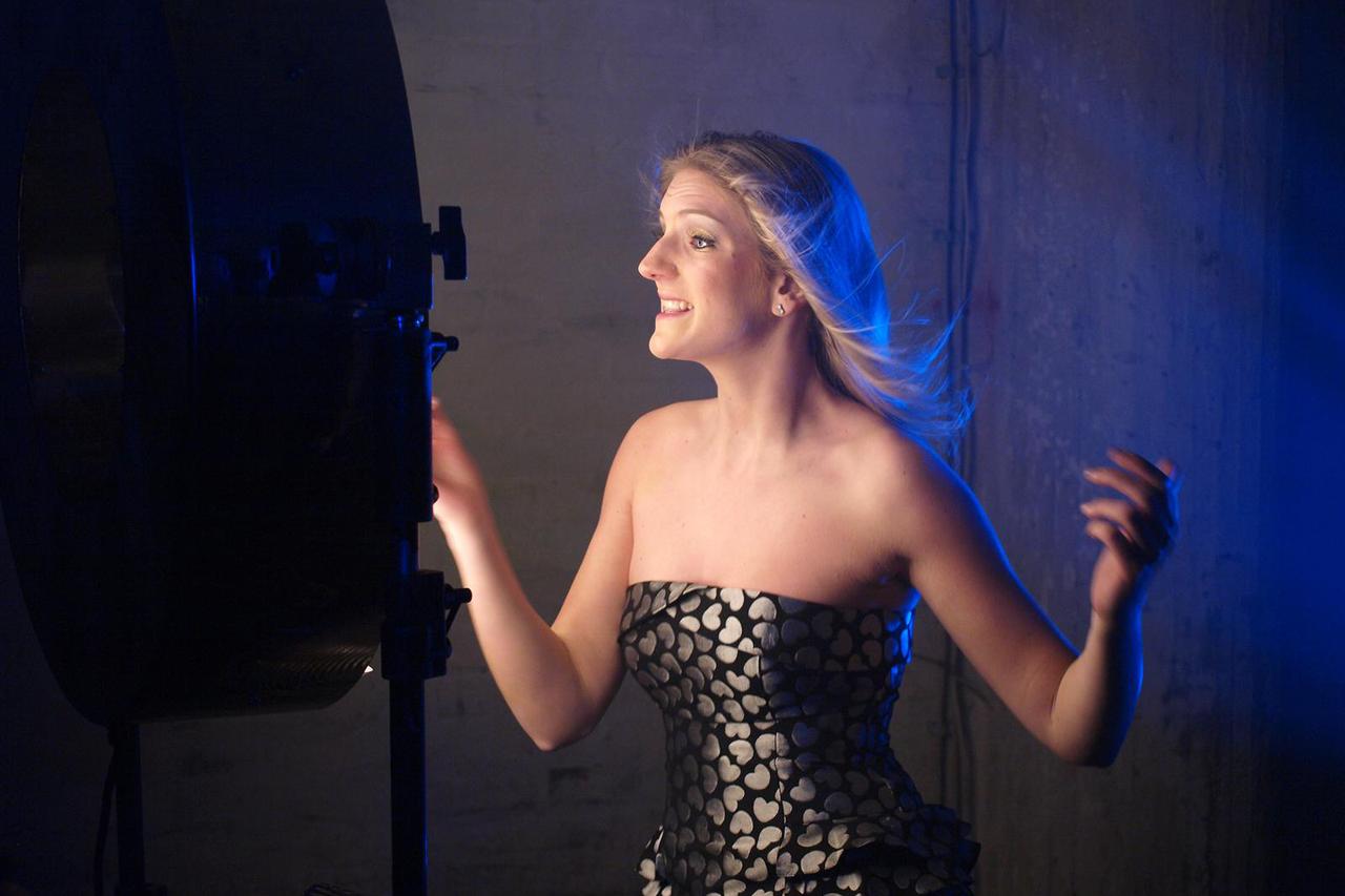 Zagreb: Daria Kinzer snimila spot za pobjedni?ku pjesmu Dore 