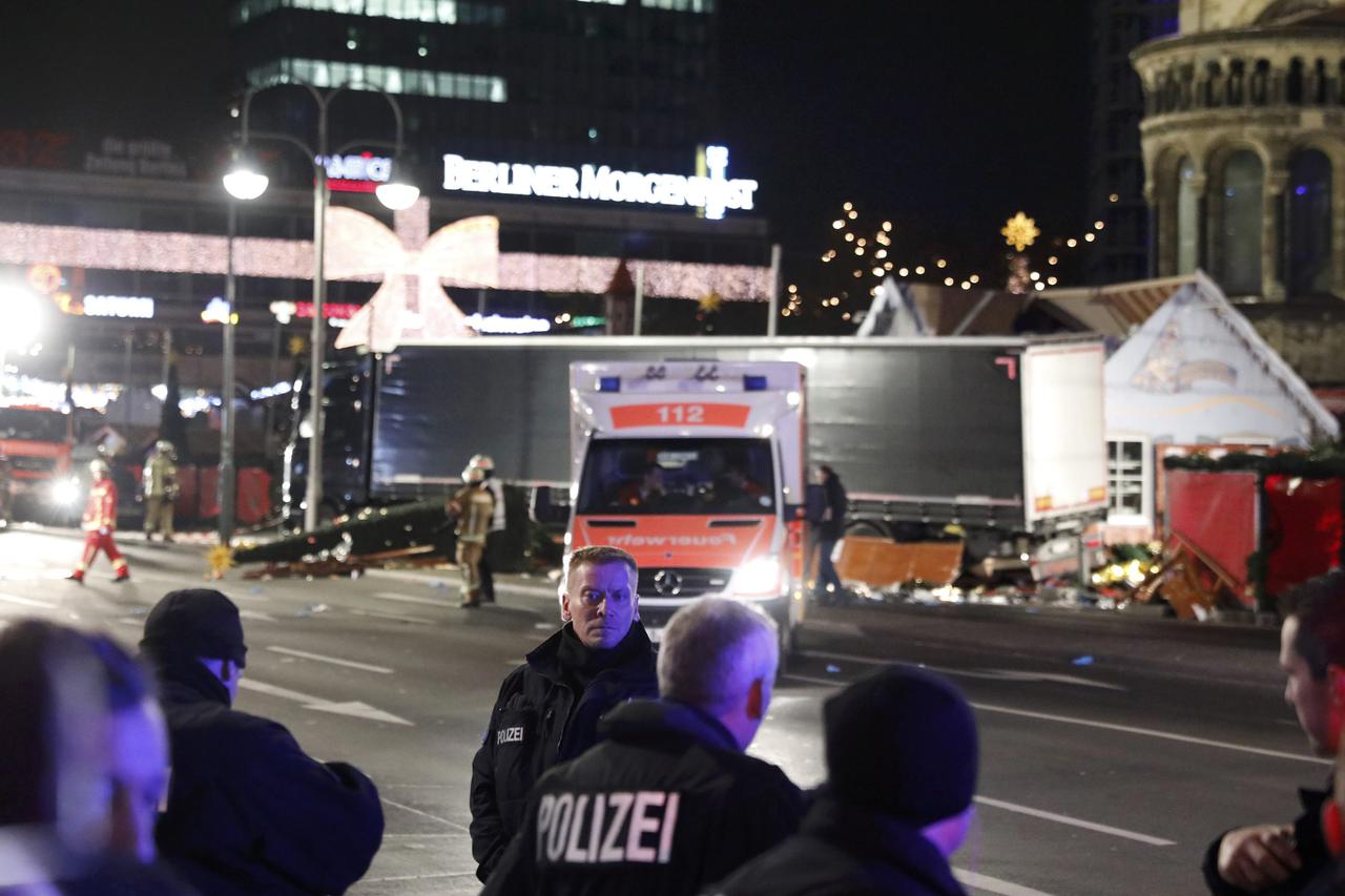 berlin, njemačka, kamion