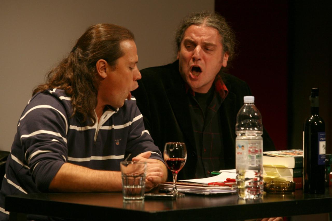 '21.10.010., Zagreb - Predpremjera predstave  Melodije borbe i pretvorbe Borisa Dezulovica i Predraga Lucica na nocnoj sceni kazalista Kerempuh. Photo: Zarko Basic/PIXSELL'