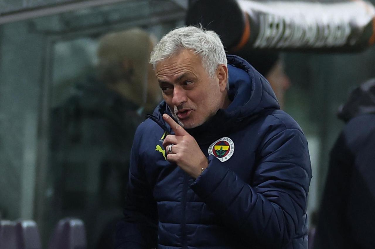 Europa League - Knockout Phase Playoff - Second Leg - Anderlecht v Fenerbahce