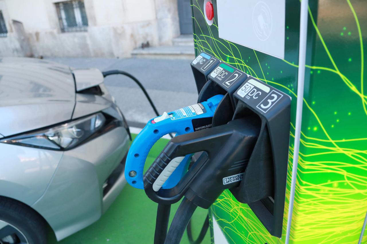 Zagreb: Na Trgu kralja Tomislava HEP je postavio tri punionice za električne automobile