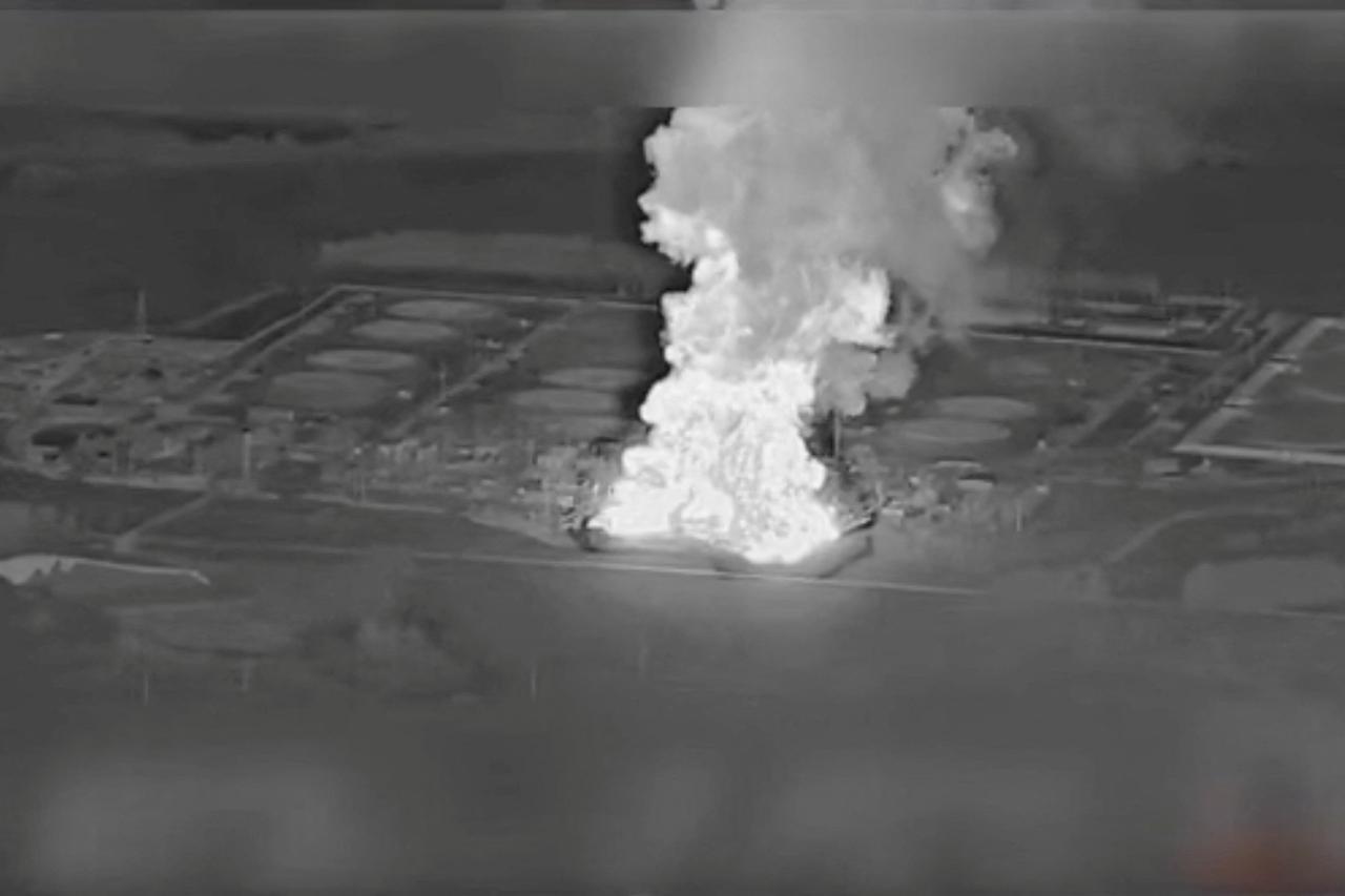 Massive fire at Unecha oil pumping station