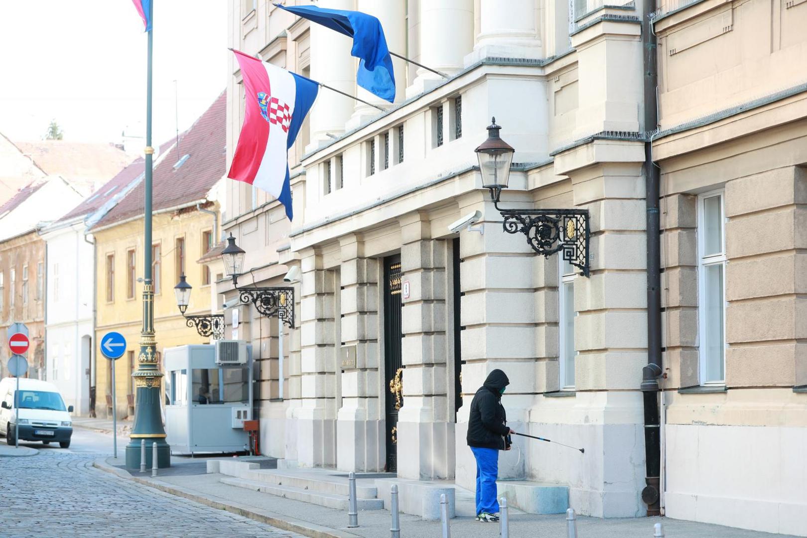 23.03.2020., Zagreb - Markov trg. Ispitivanje plina nakon potresa na zgradi Sabora. Photo: Sanjin Strukic/PIXSELL
