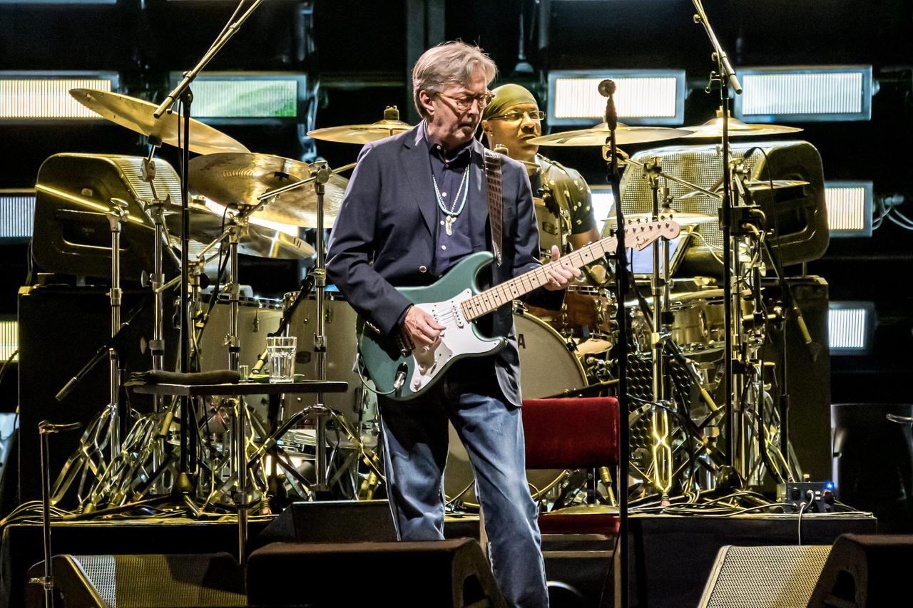 1945. ro?en je gitarist i pjeva? Eric Clapton