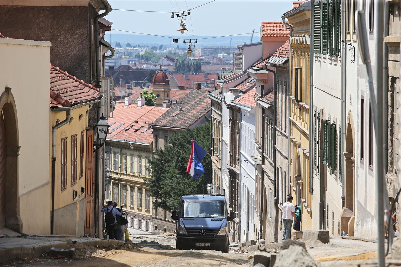 04.07.2014., Zagreb - Ljetni radovi u Mesnickoj ulici.  Photo: Jurica Galoic/PIXSELL