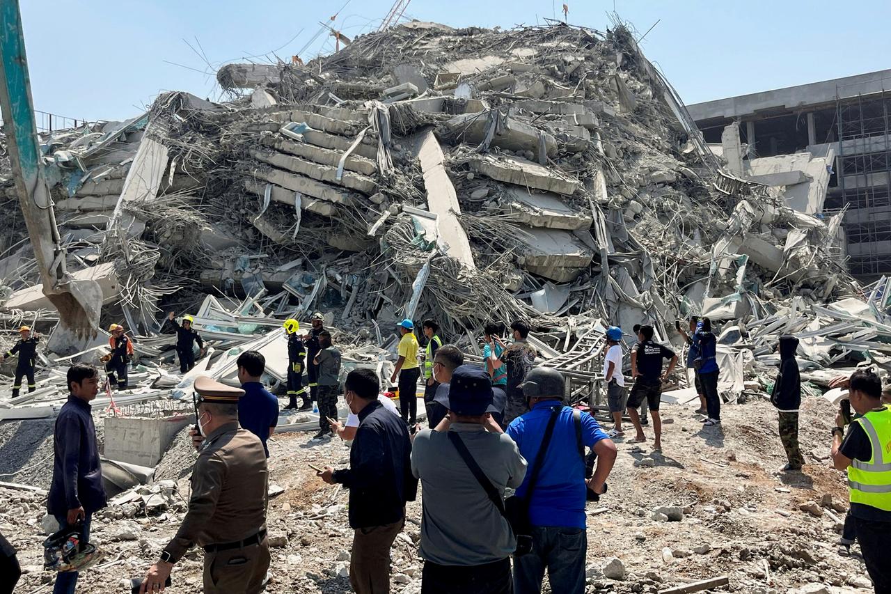 storyeditor/2025-03-28/2025-03-28T103915Z_1526731695_RC27MDA5SFHE_RTRMADP_3_THAILAND-QUAKE.JPG