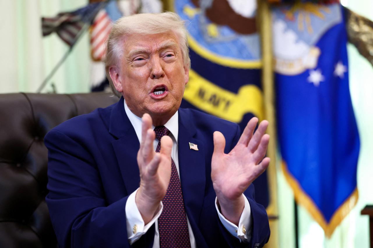 storyeditor/2026-06-04/2026-06-03T202544Z_1916829547_RC2KMLATR2W7_RTRMADP_3_USA-TRUMP.JPG
