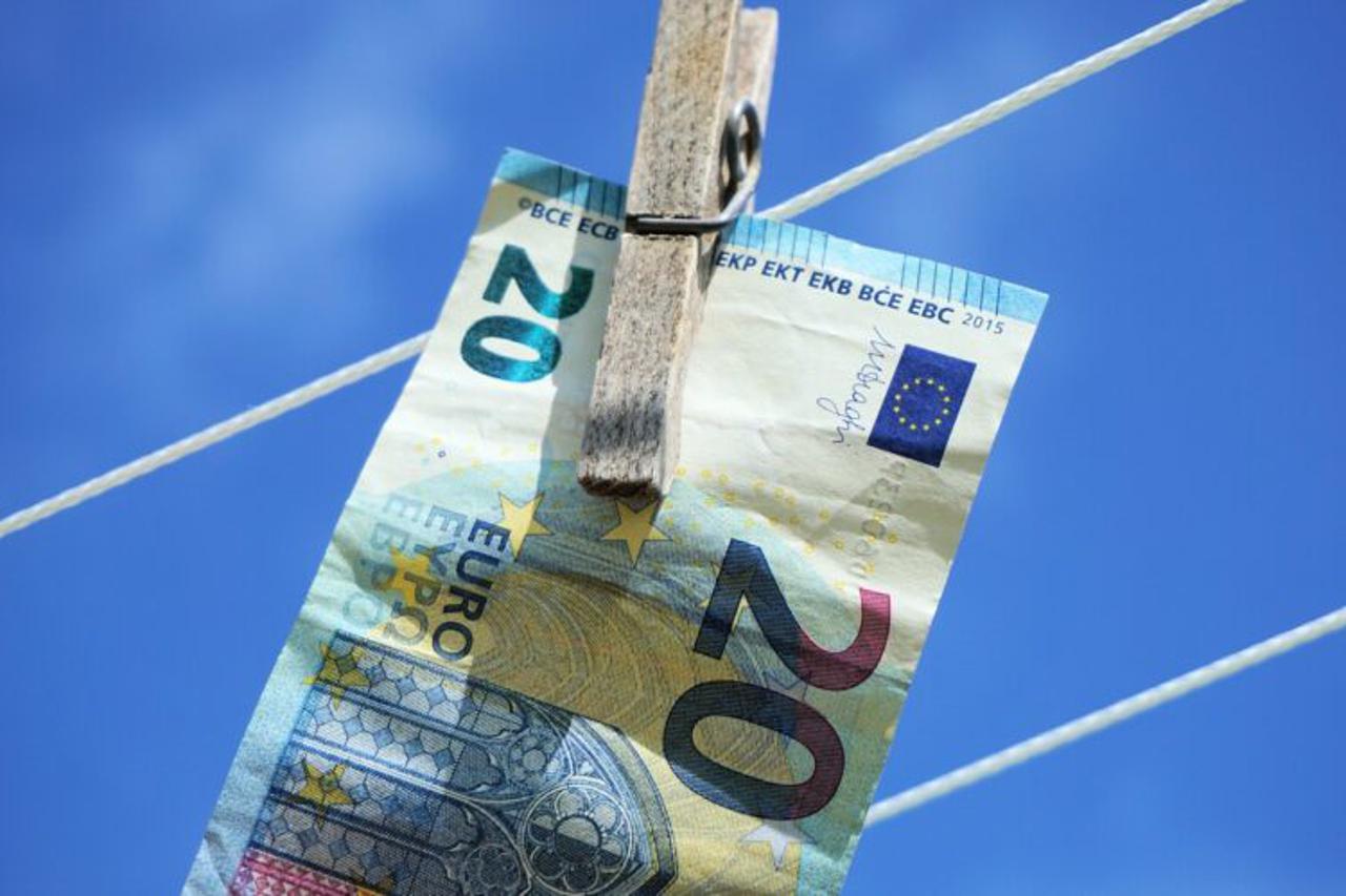 Feed/Poslovni-Homepage/2023-13/Euro-1517318_1280-800X500.Jpg