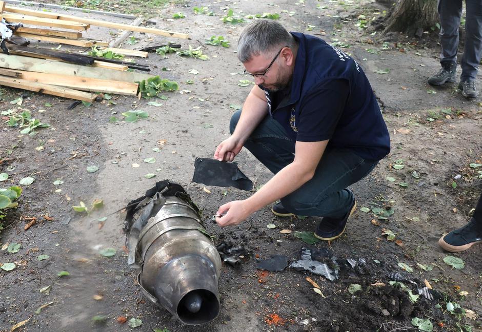 Russian Banderol Missile Hits Apartment Block - Kharkiv