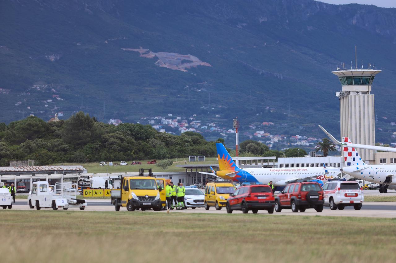 Split: Avion Croatia Airlinesa izletio sa staze