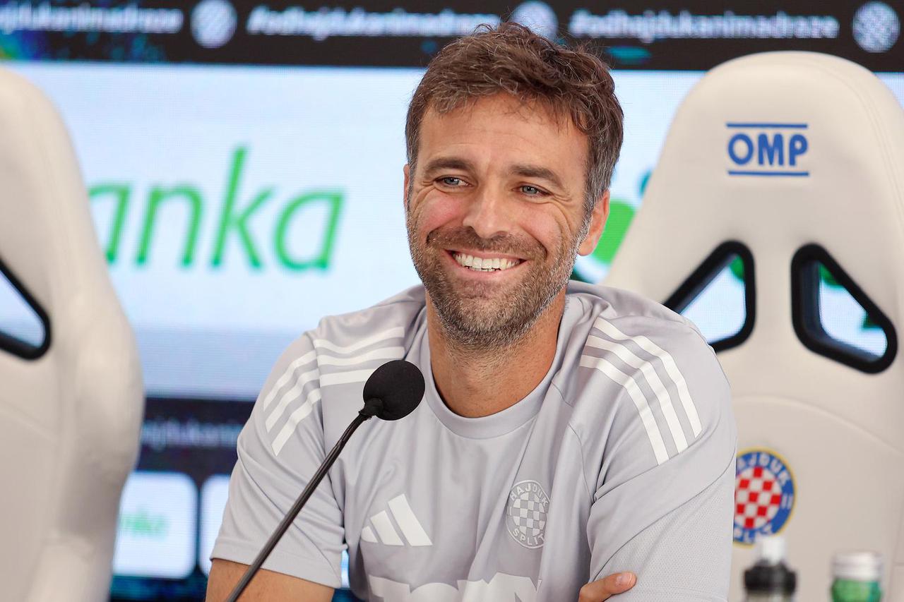 Konferencija za medije HNK Hajduk, trener Gonzalo Garcia i Anthony Kalik