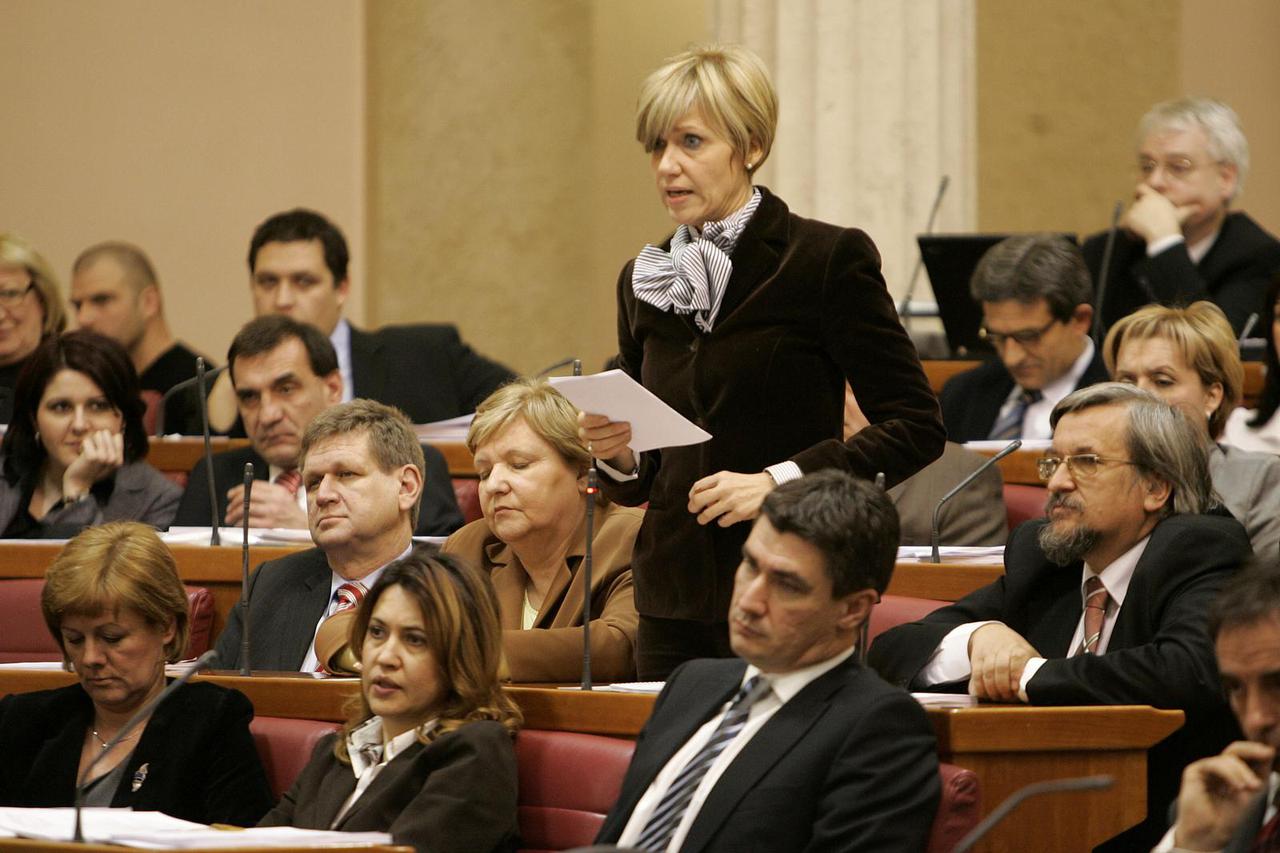 ARHIVA - Zagreb: Zastupnici 6. saziva Hrvatskog sabora