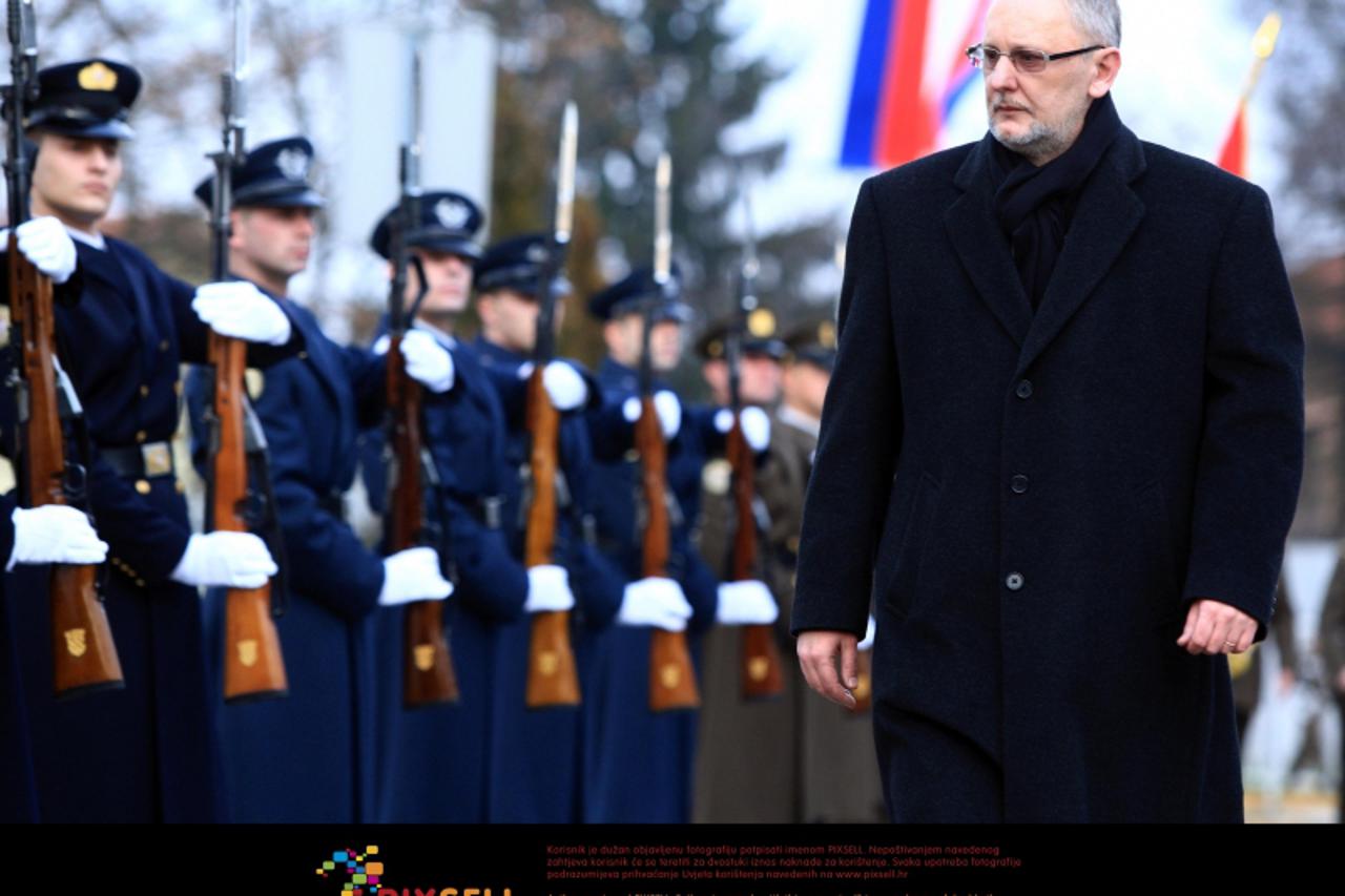 \'26.01.2011.Rakitje -  Vojarna Vitez Damir Martic, Rakitje - Stari Hrast 53.Ministar obrane Davor Bozinovic susreo se sa slovenskom ministricom obrane Ljubicom Jelusic.Photo: Marko Prpic/PIXSELL\'