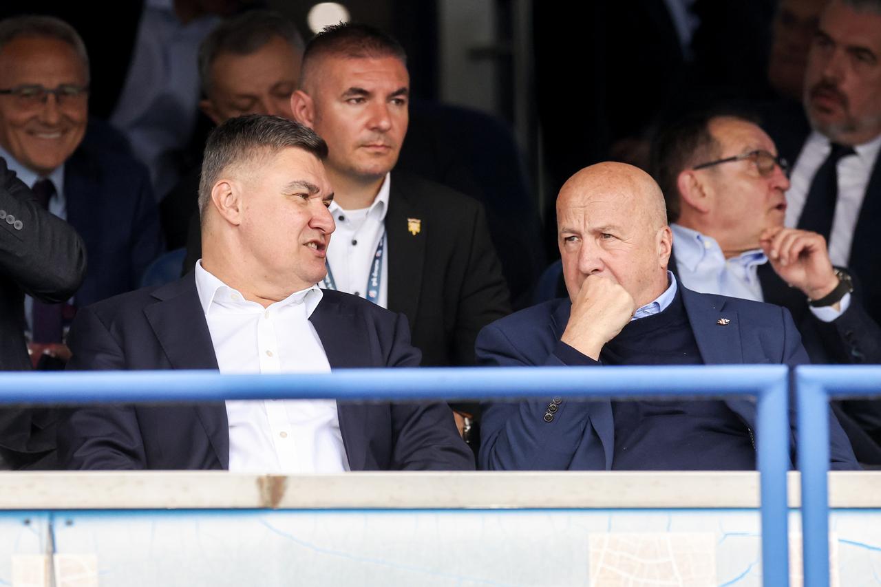 Predsjednik Zoran Milanović u društvu Velimira Zajeca i Vlatke Peras na utakmici Dinama i Rijeke