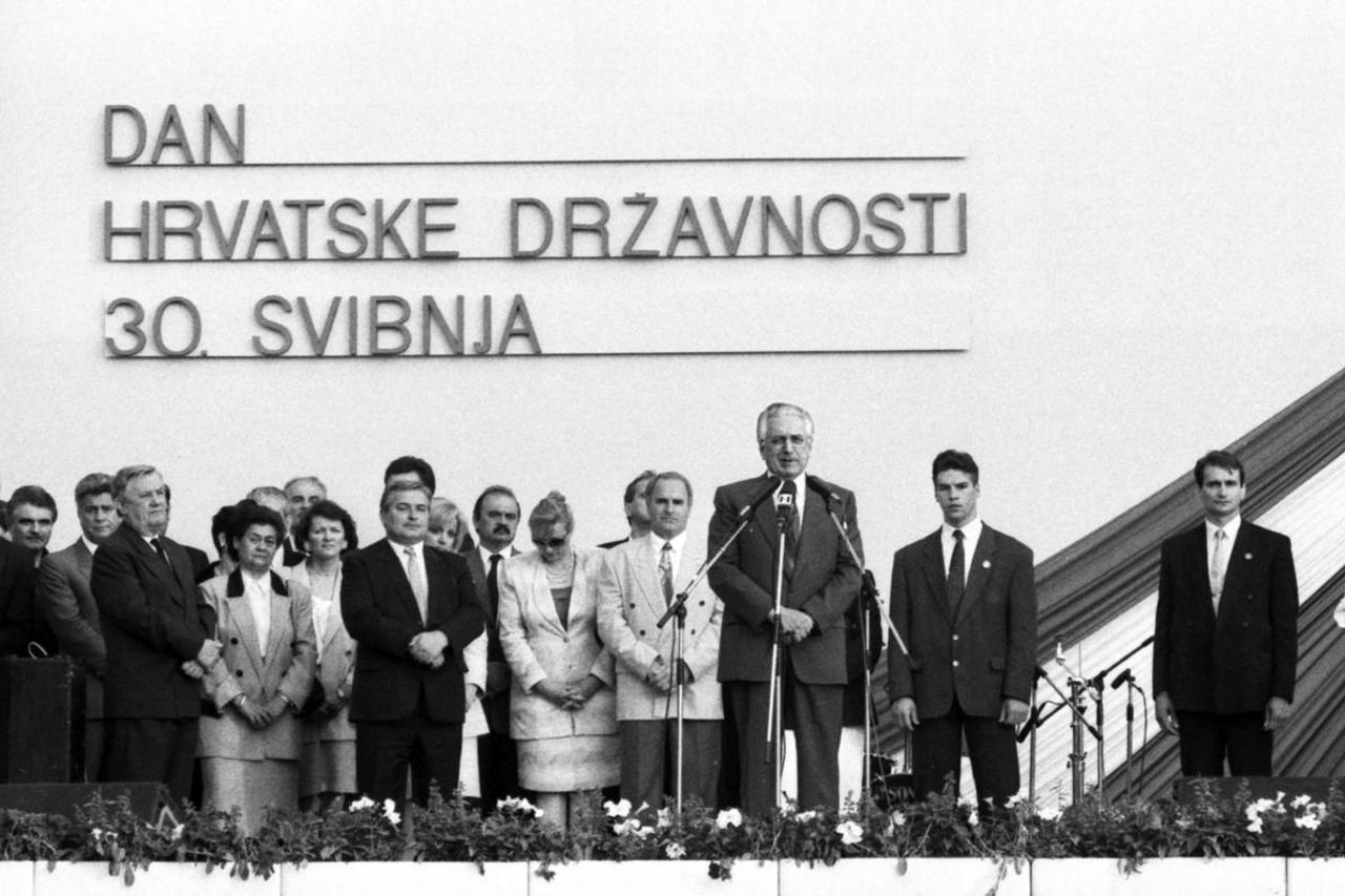 Zagreb: Proslava Dana državnosti na Jarunu 1992. godine