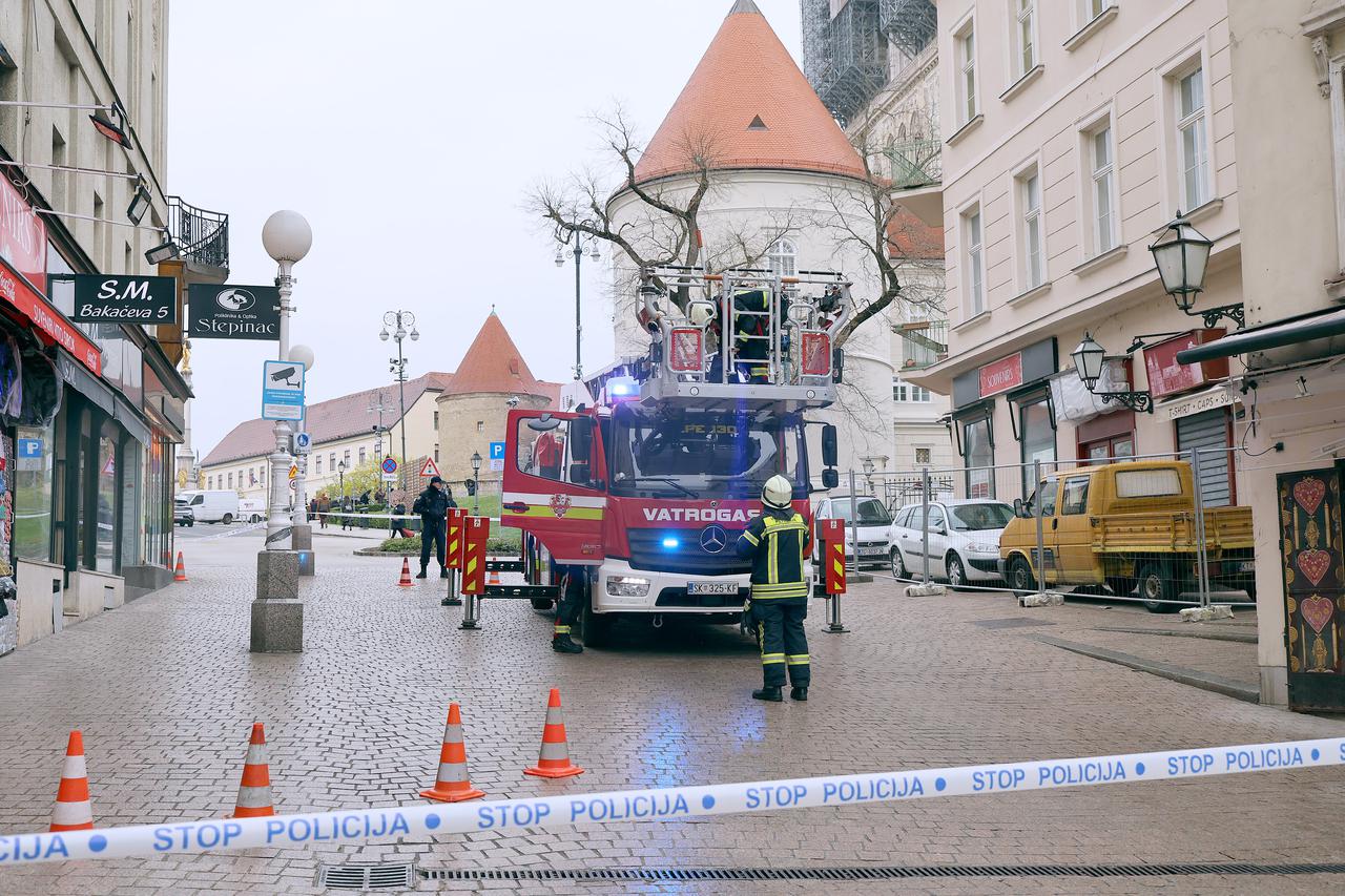 Zagreb: Vatrogasci i danas imaju pune ruke posla