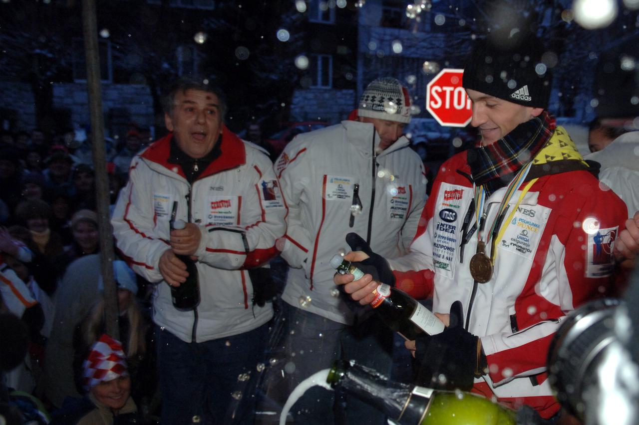 ARHIVA - 2009. Mrkopalj: Do?ek Jakova Faka, bron?anog biatlonca