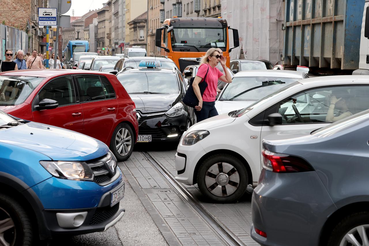 Zagreb: Prometni kaos u Ilici zbog rekonstrukcije vodoopskrbnog cjevovoda