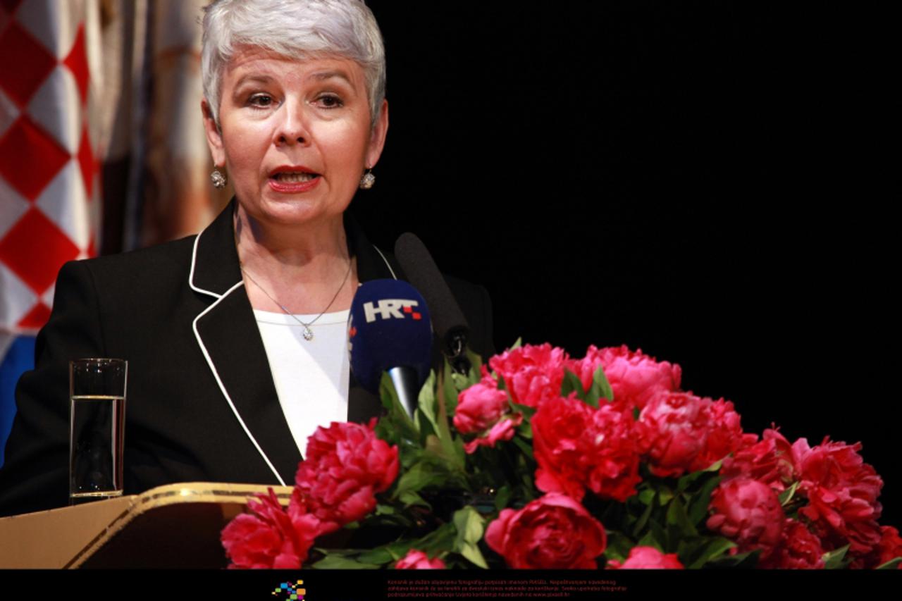 '12.05.2010., Kazaliste Marina Drzica, Dubrovnik - Premijerka Jadranka Kosor za govornicom na svecanoj sjednici povodom dana Dubrovacko - Neretvanske zupanije. Photo: Grgo Jelavic/PIXSELL'