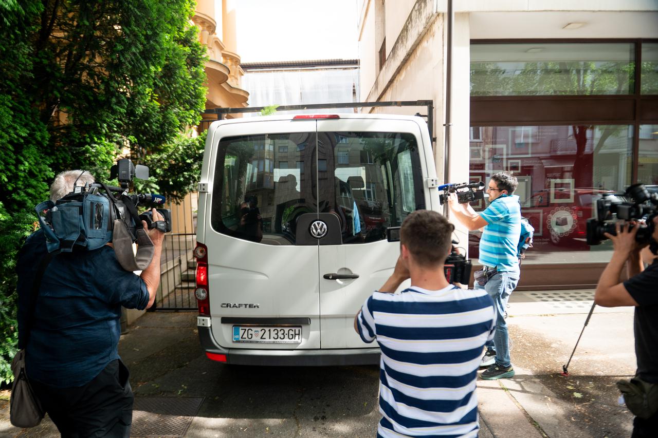 Zagreb: Dovođenje uhićenih iz KB Sveti Duh 