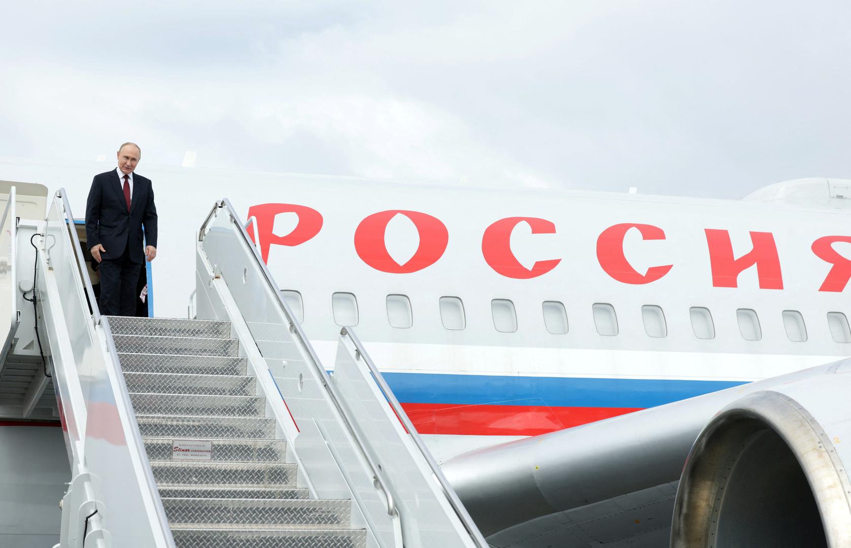 Dvojica predsjednika govorili su samo nekoliko minuta i nisu odgovarali na pitanja prisutnih novinara, pa nije jasno na kojim poljima se postigao napredak. 