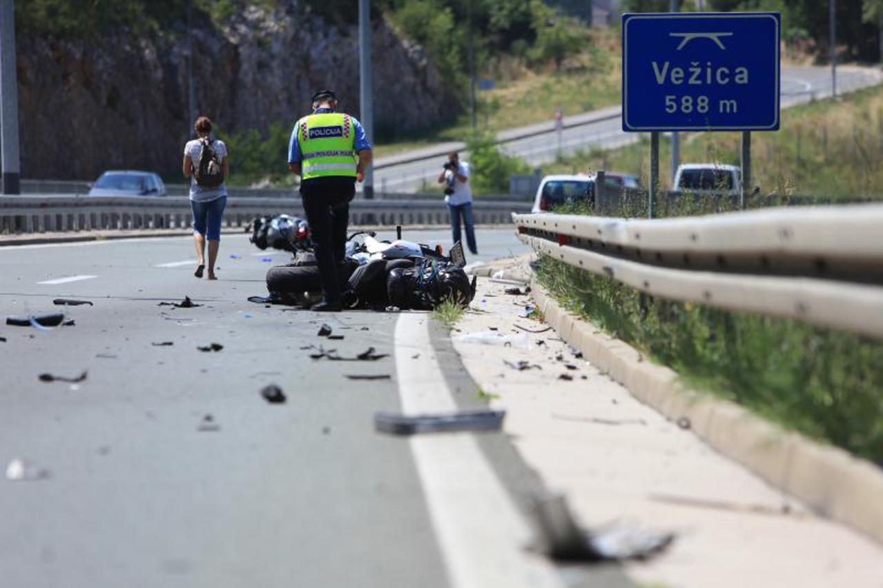 prometna nesreća,Rijeka,motocikl,mercedes