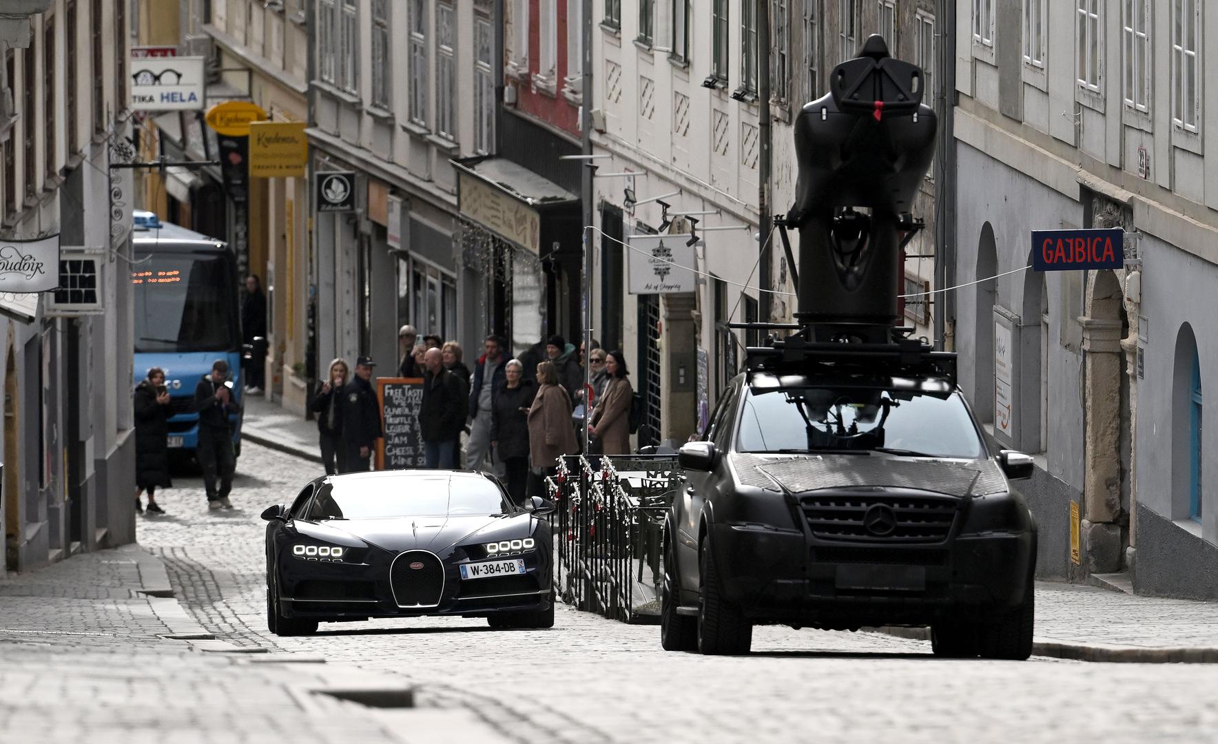 Kako je ranije najavljeno, u centru Zagreba danas i sutra snima se film, zbog čega je i na set dovezen ovaj superauto. 