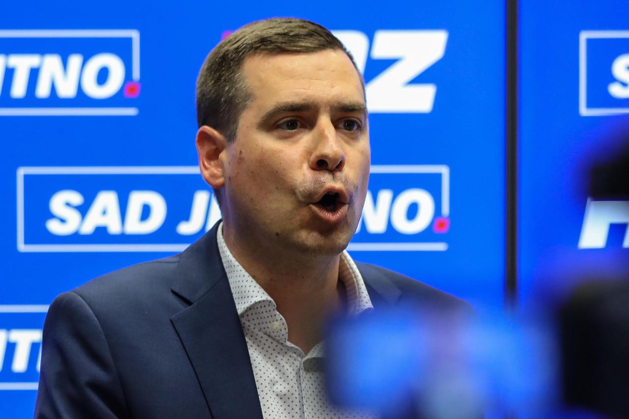 Zagreb: Predsjednik GO HDZ-a Mislav Herman obratio se medijima