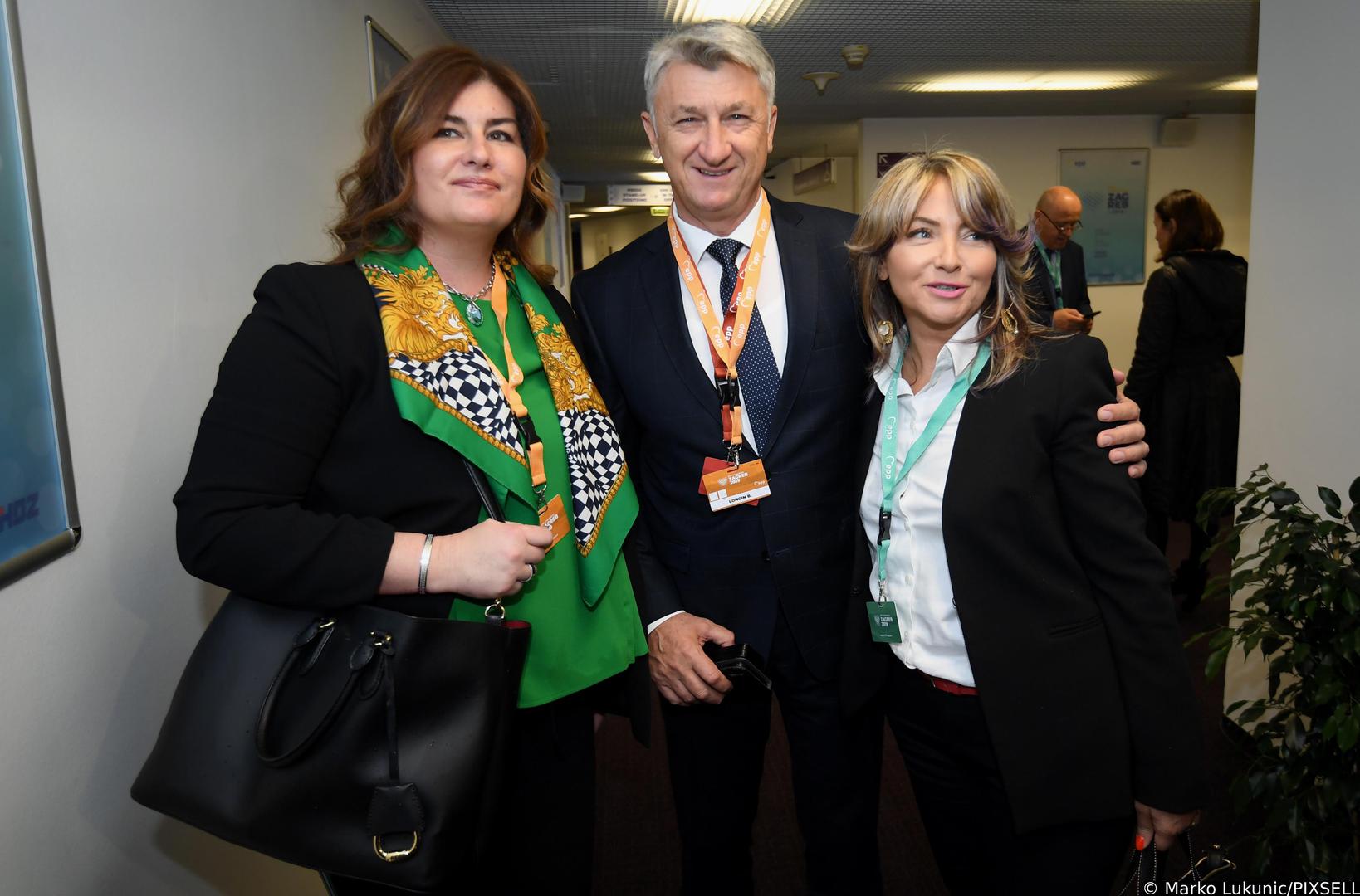 20.11.2019., Zagreb - Prvi dan dvodnevnog 24. izbornog kongresa Europske pucke stranke (EPP) u zagrebackoj Areni. Vise od 2000 sudionika iz 40 zemalja tijekom kongresa izabrat ce novo vodstvo Europske pucke stranke. Gabrijela Zalac, Bozidar longin, Suncana Glavak.Photo: Marko Lukunic/PIXSELL