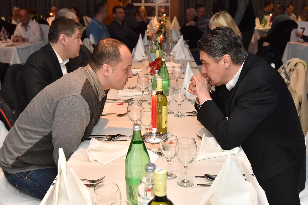 Zadar: Zoran Milanovi? prisustvovao okupljanju ?lanova i ?lanica zadarskog SDP-a
