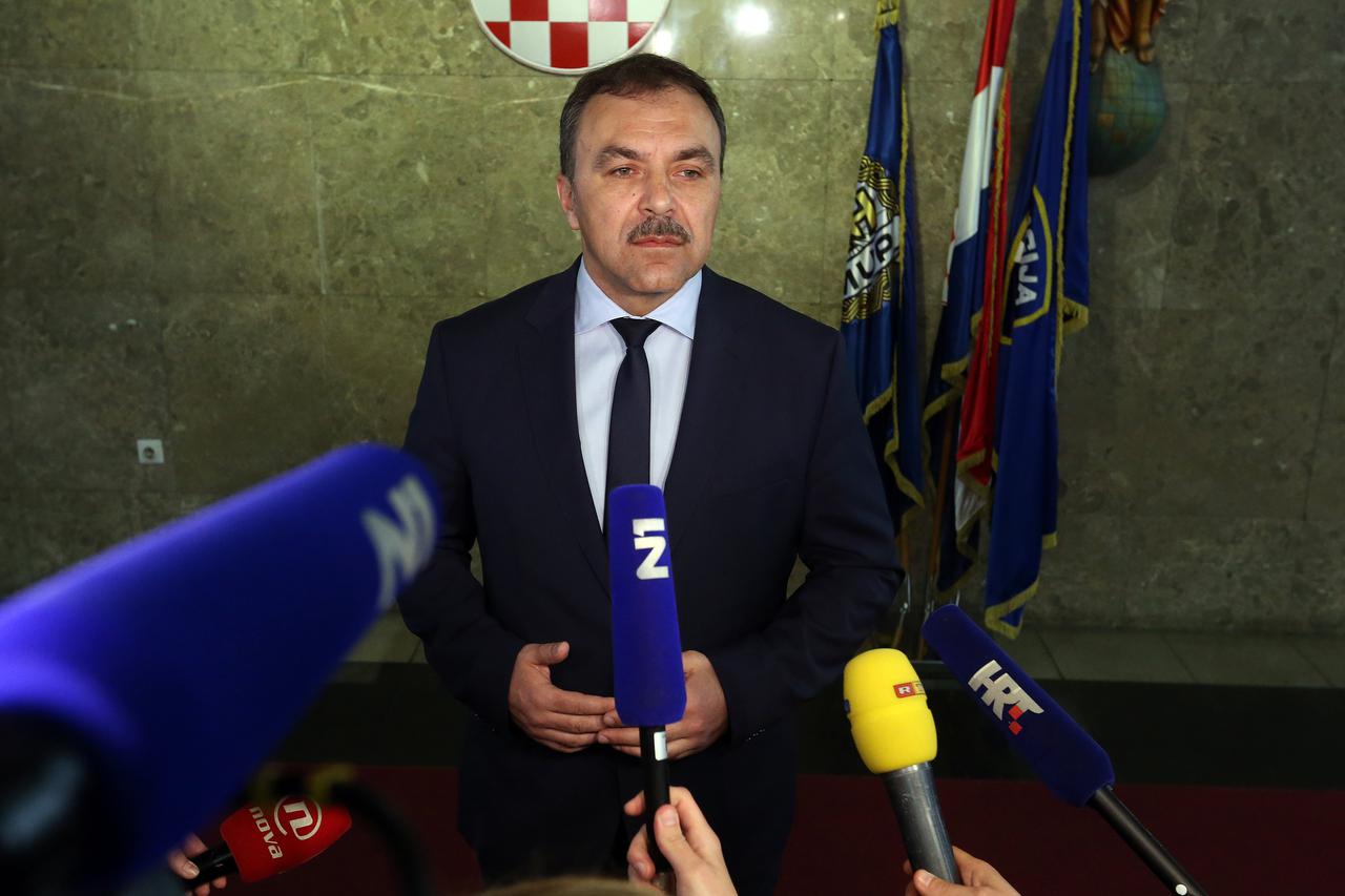 Vlaho Orepić