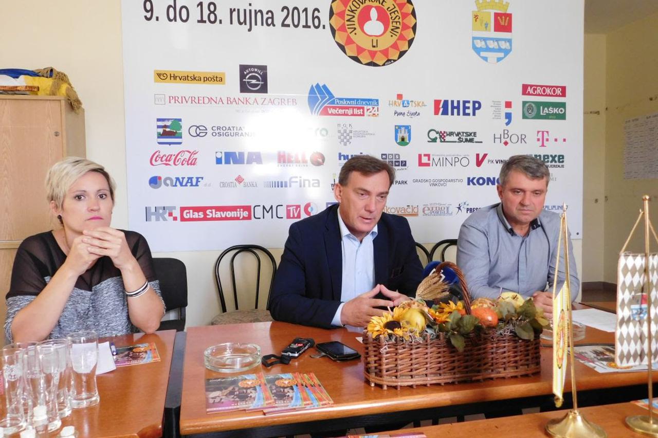 vinkovačke jeseni, Mladen Karlić, Mirjam Jukić, Stjepan Đurković