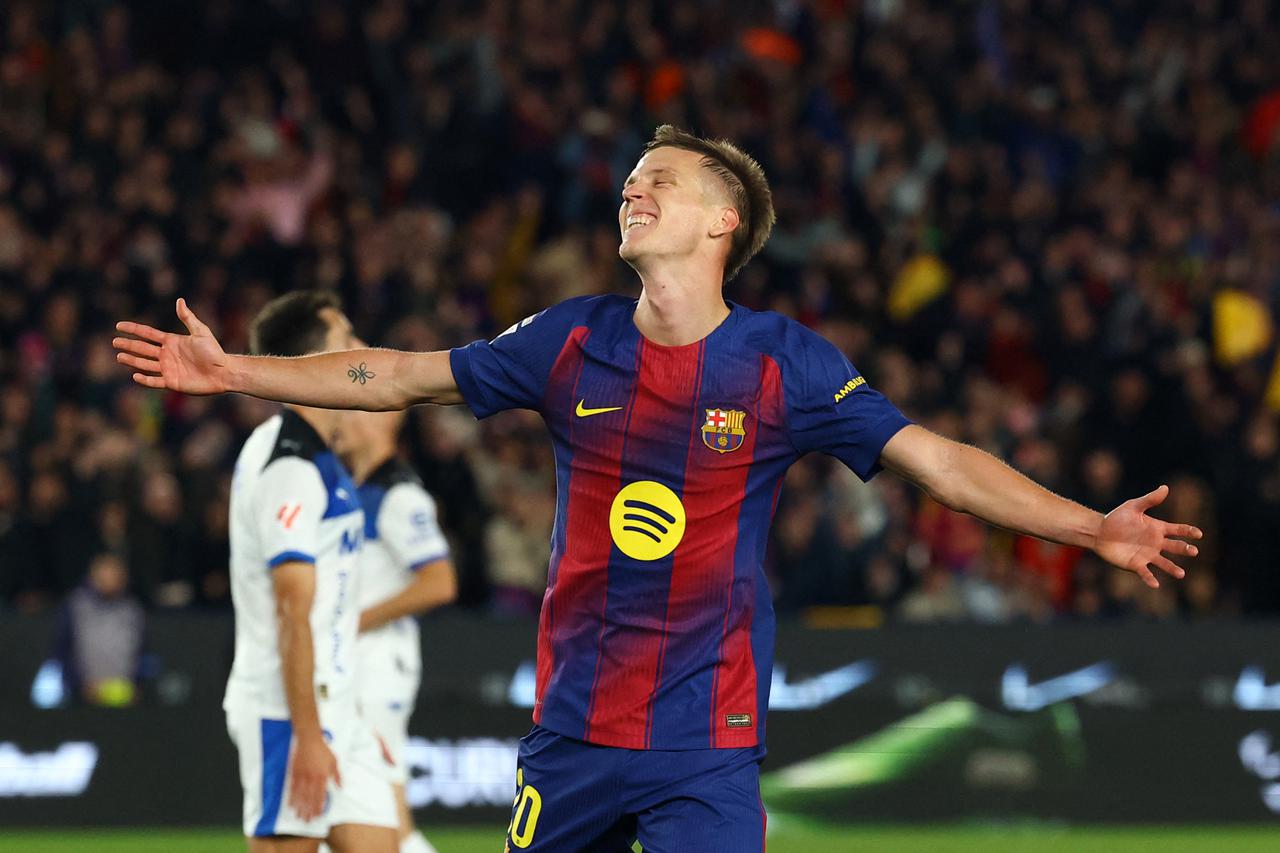 LaLiga - FC Barcelona v Deportivo Alaves