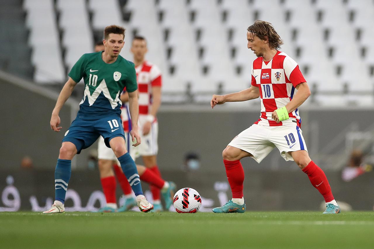 Doha: Prijateljska nogometna utakmica Hrvatska - Slovenija