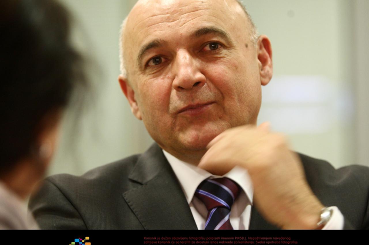 \'04.12.2011., Zagrebacka avenija 100A, Zagreb - Koalicija BUZ-PGS-HRS na celu s prof. dr. Ljubom Jurcicem ceka izborne rezultate. Ljubo Jurcic.  Photo: Davor Puklavec/PIXSELL\'