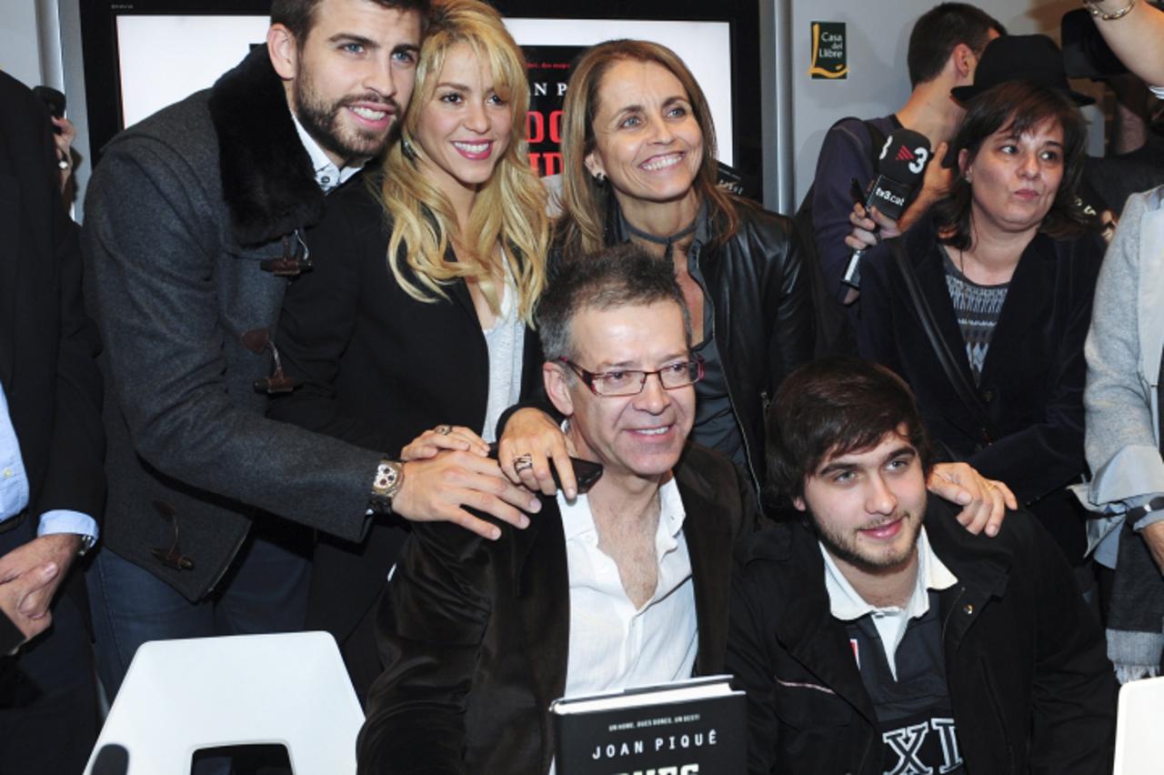 'Image: 0107473984, License: Rights managed, Gerard Pique and Shakira attend an event in Barcelona, Spain. On November 17th, 2011., Place: Espaâ??a / Spain, Model Release: No or not aplicable, Credit 