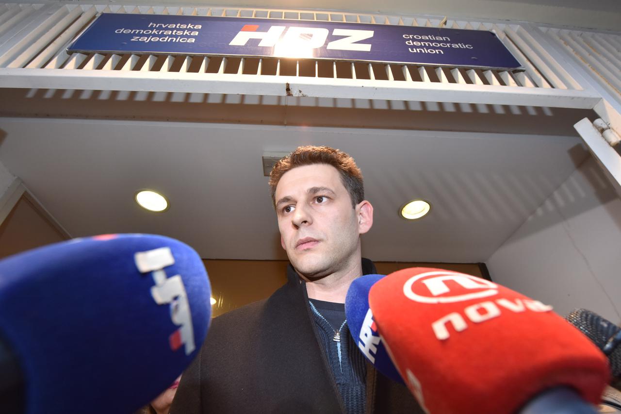 Božo Petrov
