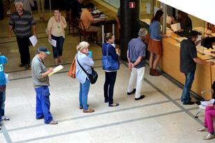 Poslodavac nudi stalni radni odnos i plaću do 2200 eura neto. Uvjet je srednja škola
