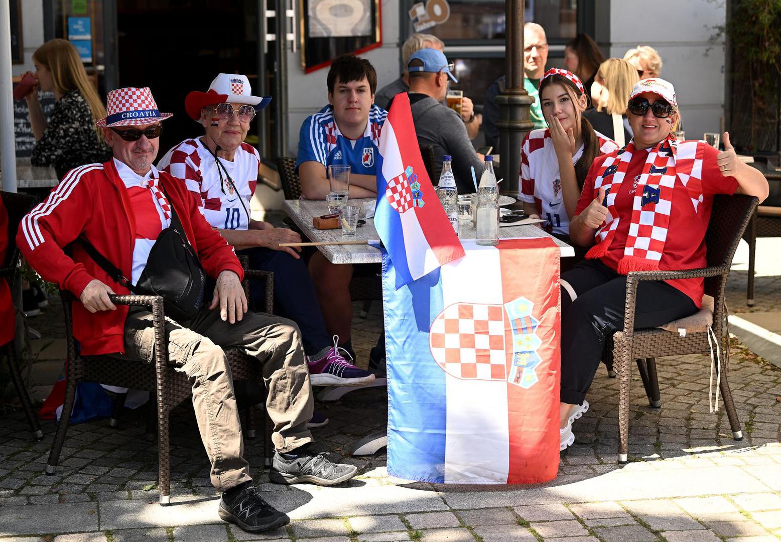 09.06.2024., Neuruppin, dolazak navijaca na trg uoci dolaska Hrvatske nogometne reprezentacije u kamp.  Photo: Marko Lukunic/PIXSELL