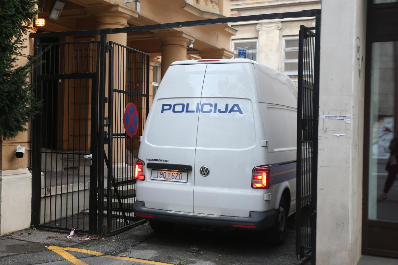 Zagreb: Dovođenje osumnjičenika u USKOK u sklopu velike kriminalističke akcije