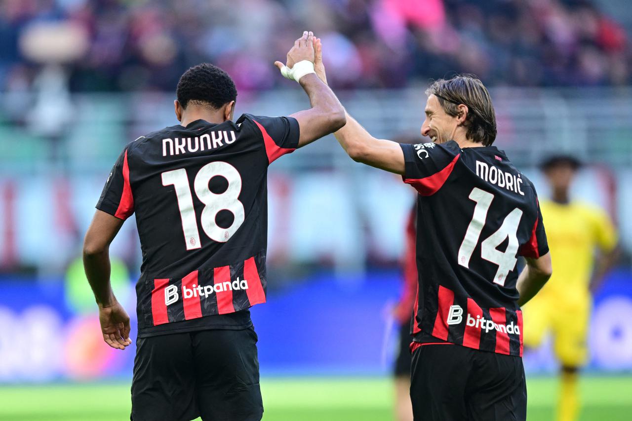 Serie A - AC Milan v Hellas Verona