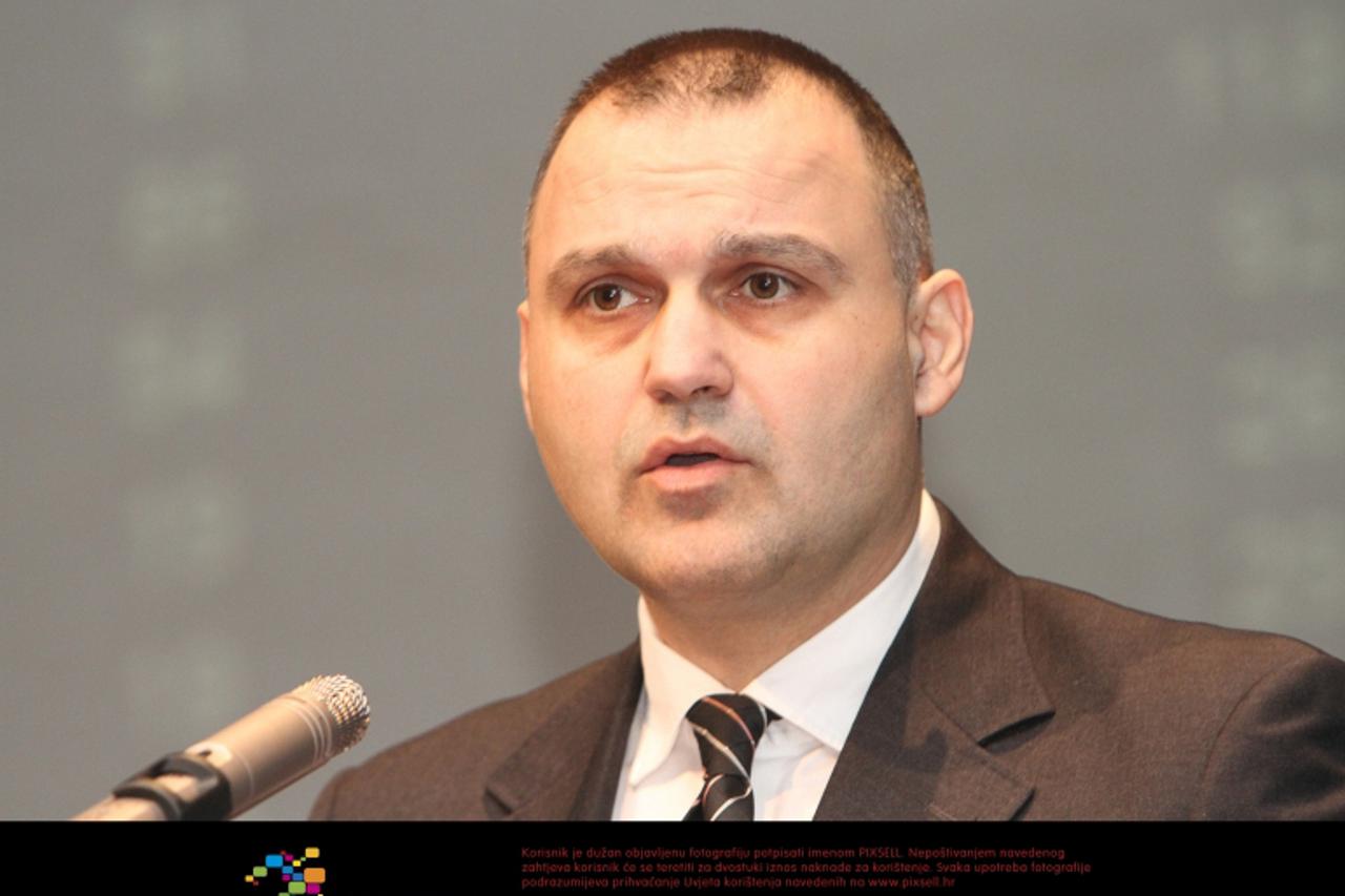 '17.03.2012. Karlovac - Izborna skupstina HDZ-a grada Karlovca. Delegati na skupstini biraju novo vodstvo stranke u Karlovcu. Damir Jelic jedini je kandidat za predsjednika HDZ-a u Karlovcu. Photo: Kr