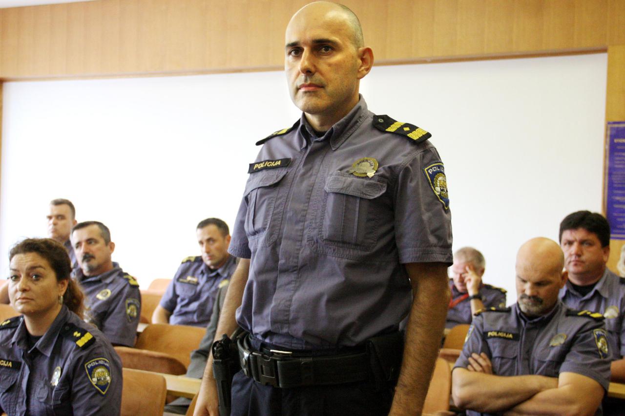 15.10.2012., Split - U Policijskoj upravi splitsko-dalmatinskoj predstavljani su novi nacelnici policijskih postaja. Druga policijska postaja Split Marko Srdarevic. Photo: Ivana Ivanovic/PIXSELL