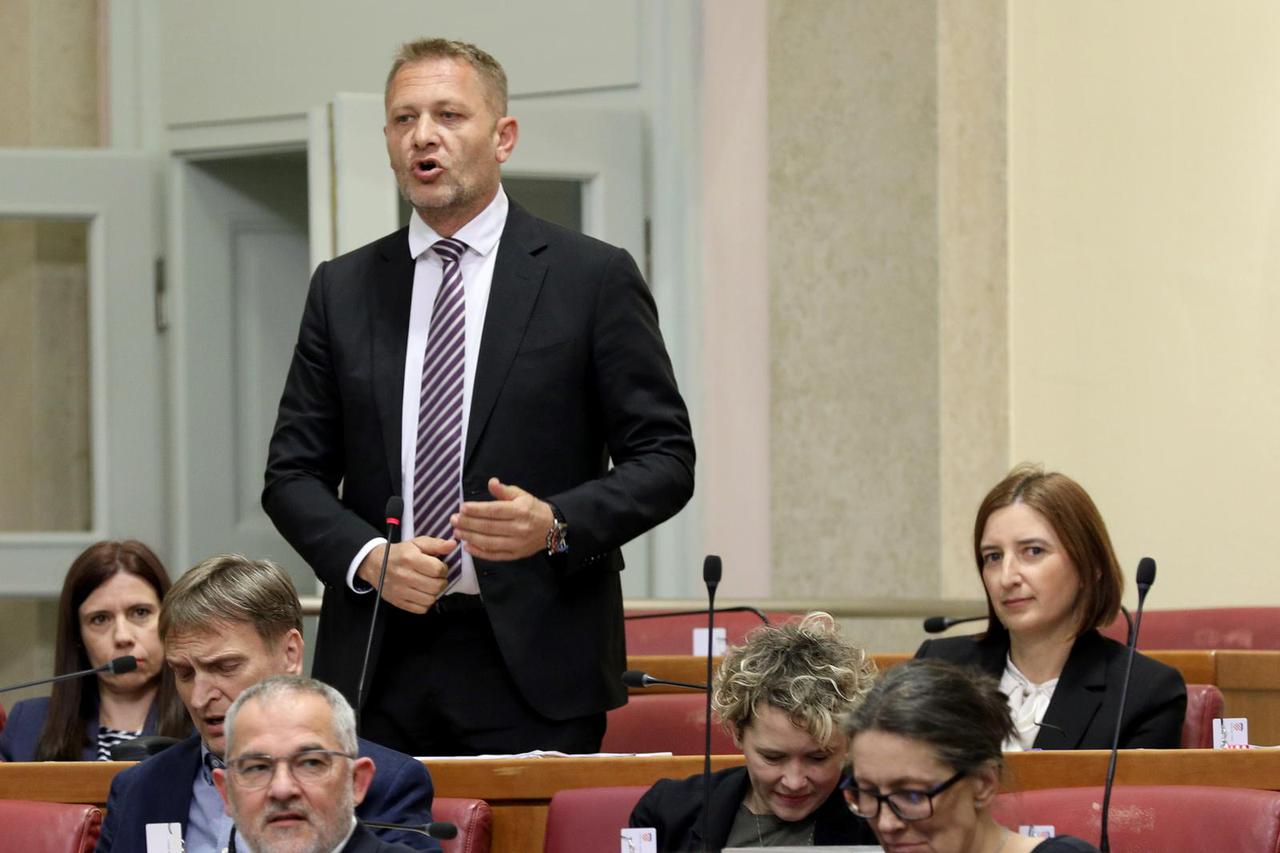 Zagreb: Saborski zastupnici glasuju o dva nova ministra i potpredsjednici Vlade