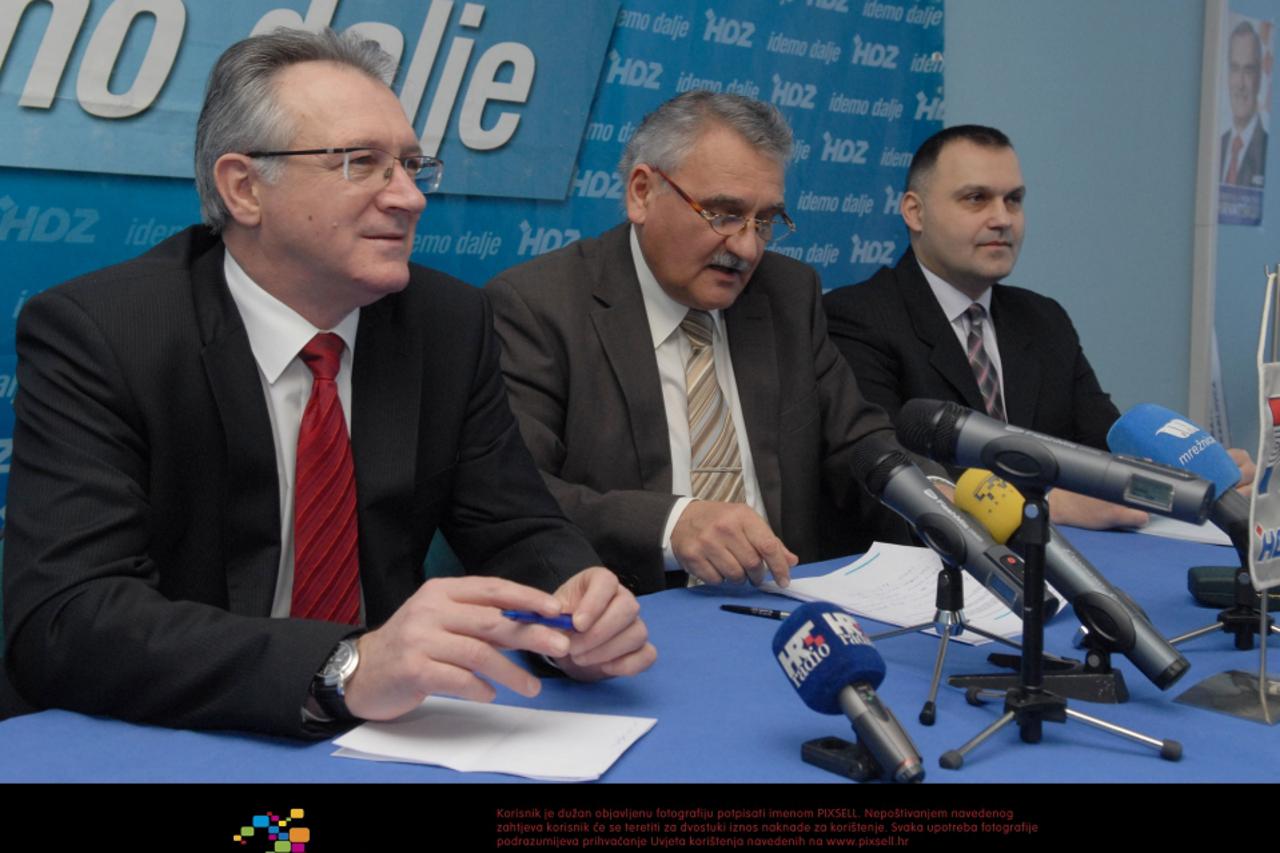 vukelic-vucic-jelic_PXL_kar
